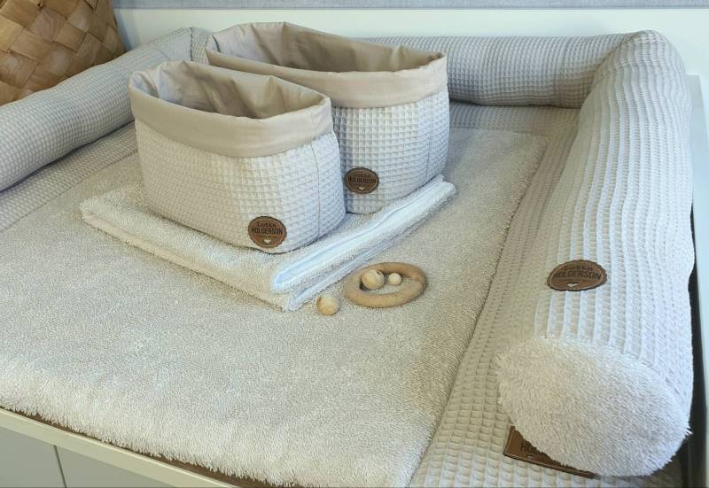 Set Wickelauflage Inkl. Wickeltischrolle, Wasserdichter Wickelunterlage, 2Er Utensilos - Waffelpique Beige Frottee von Etsy - WaffelLiebe