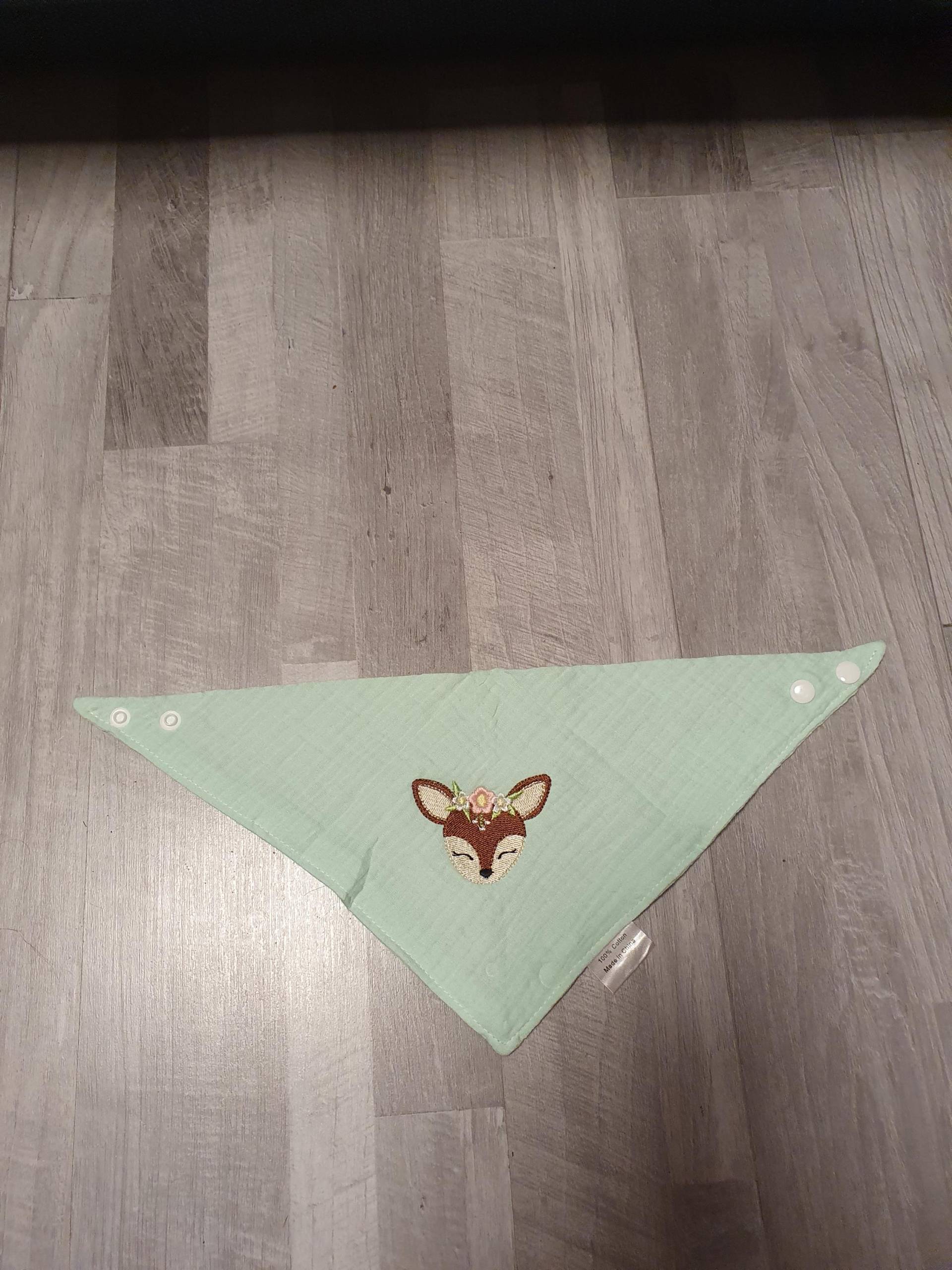 Musselin Halstuch Mit Einem Rehkopf von Etsy - Waldstickerei