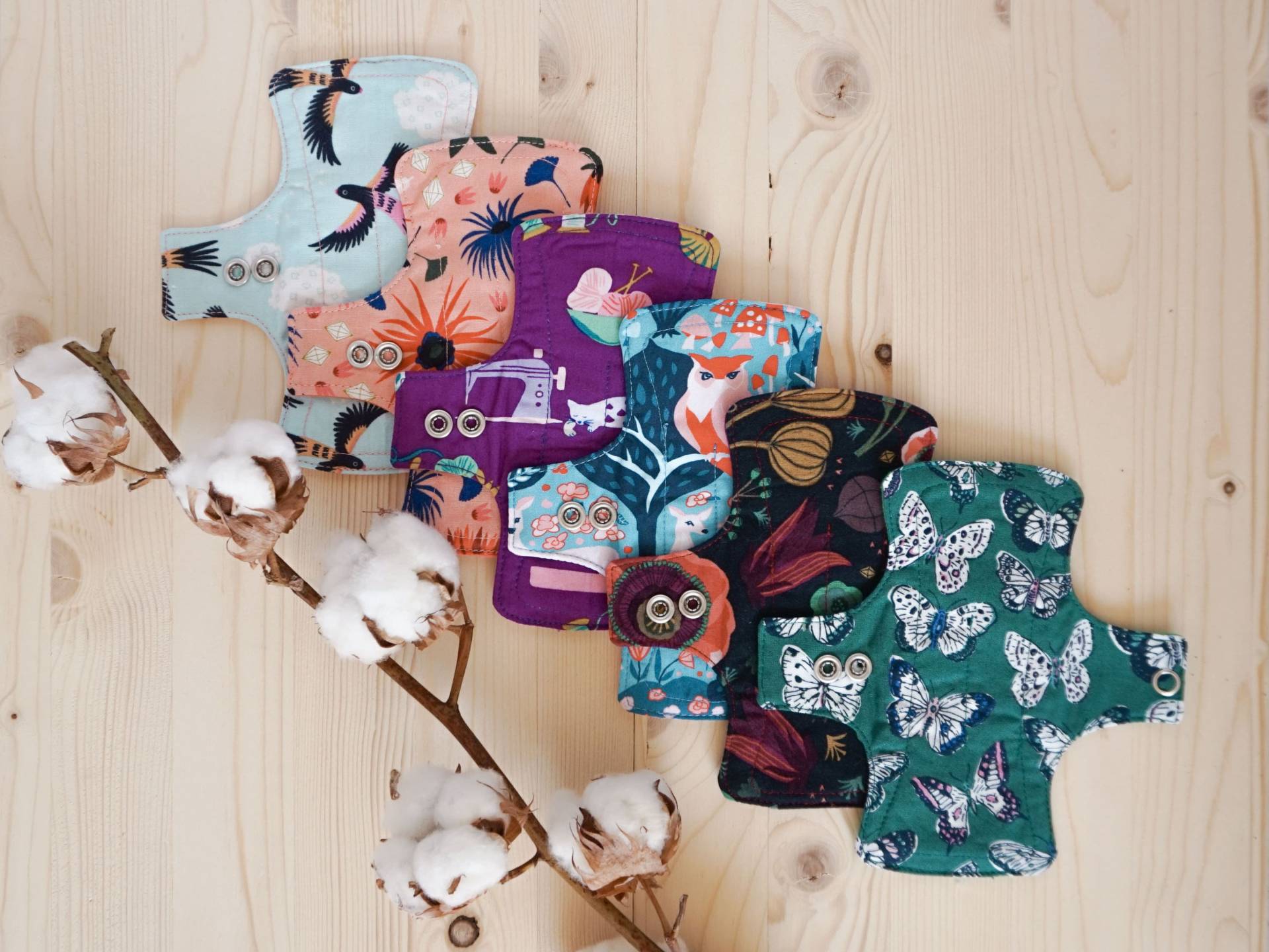 5Er Set Slipeinlagen, Wiederverwendbare 6-Zoll-Slipeinlagen Aus Bio-Baumwolle Mit Flügeln Und Bambuskern, Mehrere Drucke von Etsy - WastelessDesign