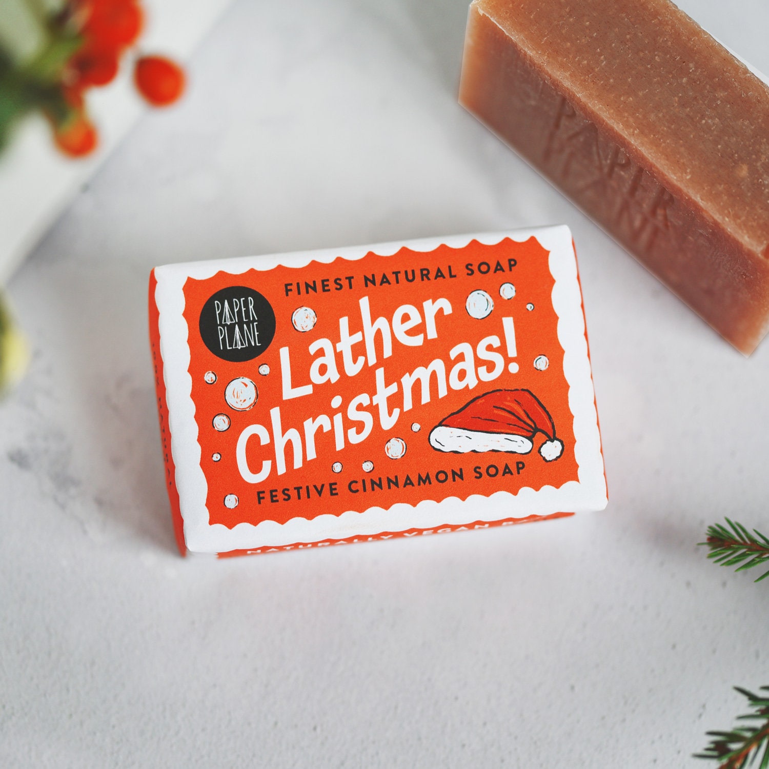 Natürliche Vegane Schaum-Weihnachtsseife Natürliche Vegane Schaum-Weihnachtsseife von Etsy - WeArePaperPlane