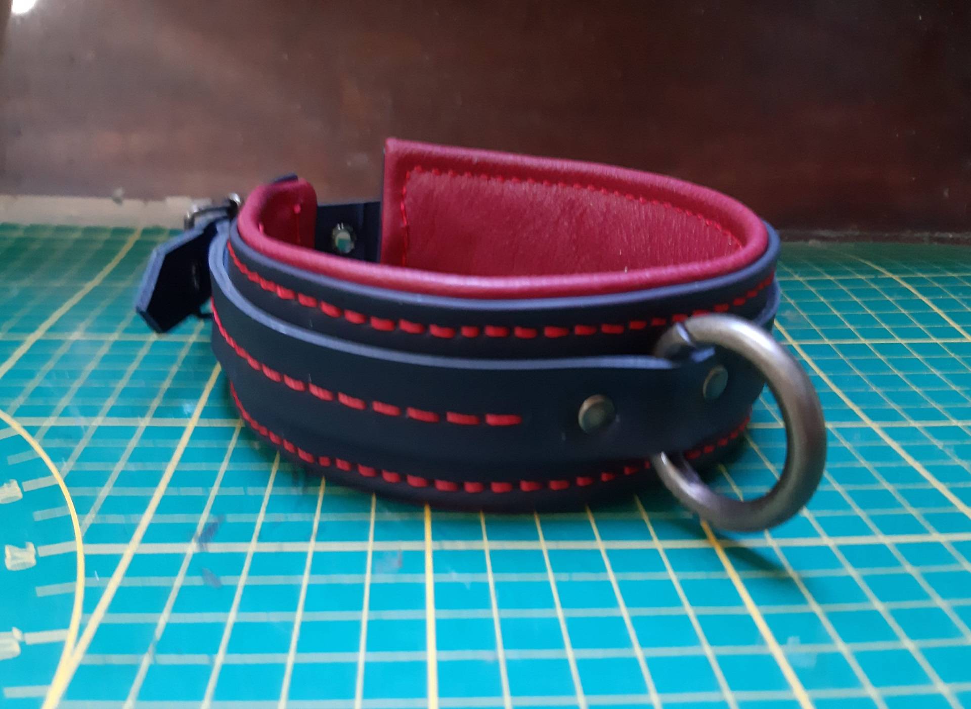 Verstellbarer Kragen Aus Kalbsleder Und Lammfell von Etsy - WhipArtFactory