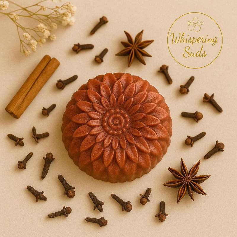 Clove Handmade Soap von Etsy - WhisperingSuds