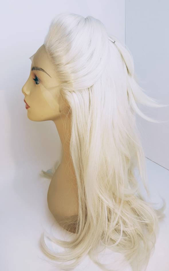 Blonde Lace Front Perücke, Leichteste Blonde Lange Strukturierte Schichten, Vollmundig, Mehrteilige Optionen, Perücken von Etsy - WigCraving