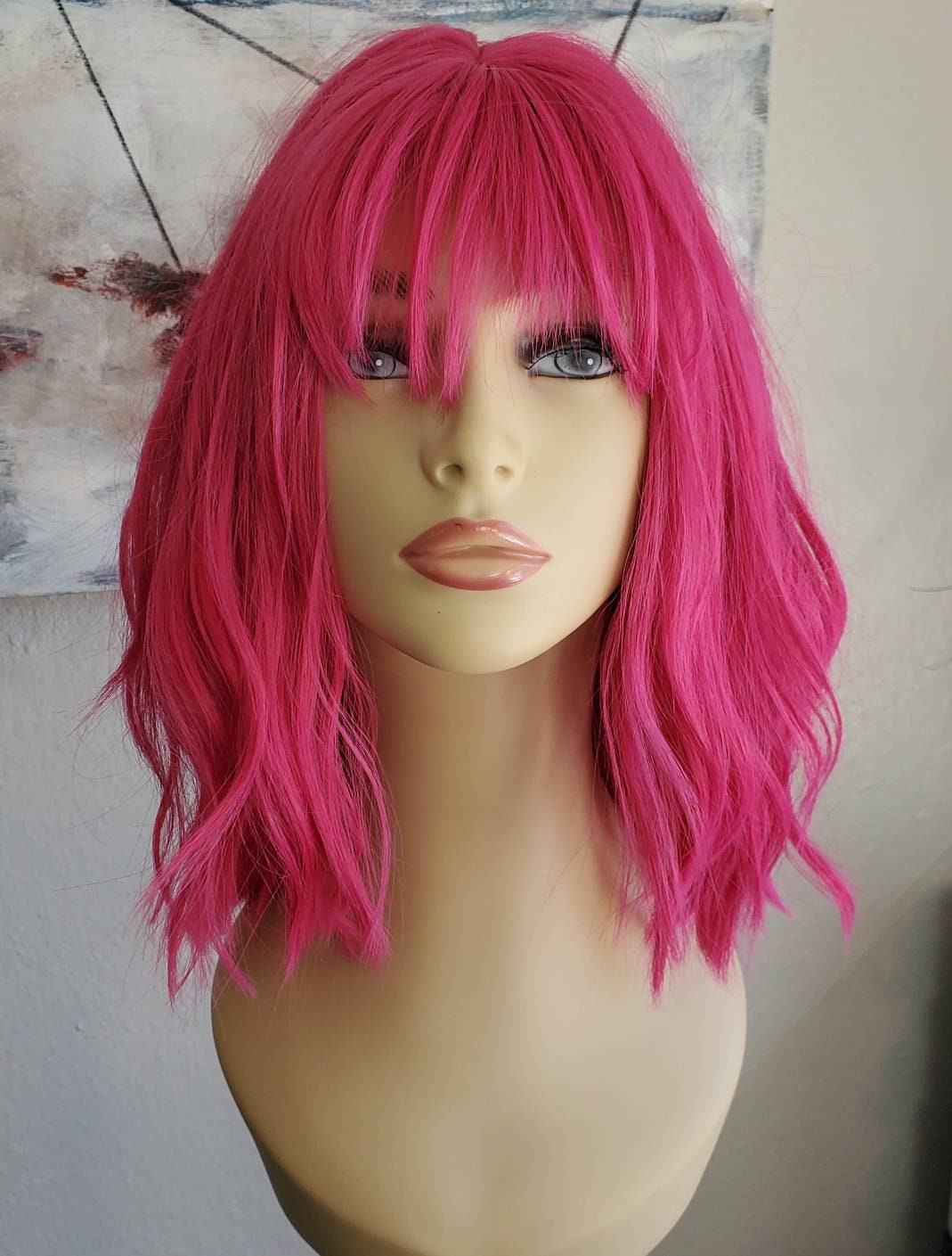 Hot Pink Mid-Länge Bob Perücke Mit Texturierten Schichten Und Abgefahrenem Pony, Rosa Weichen Schichten, Pony Hot Pink Mid-Länge Bob Perücke Mit Texturierten Schichten Und Abgefahrenem Pony, Rosa Weichen Schichten, Pony von Etsy - WigCraving