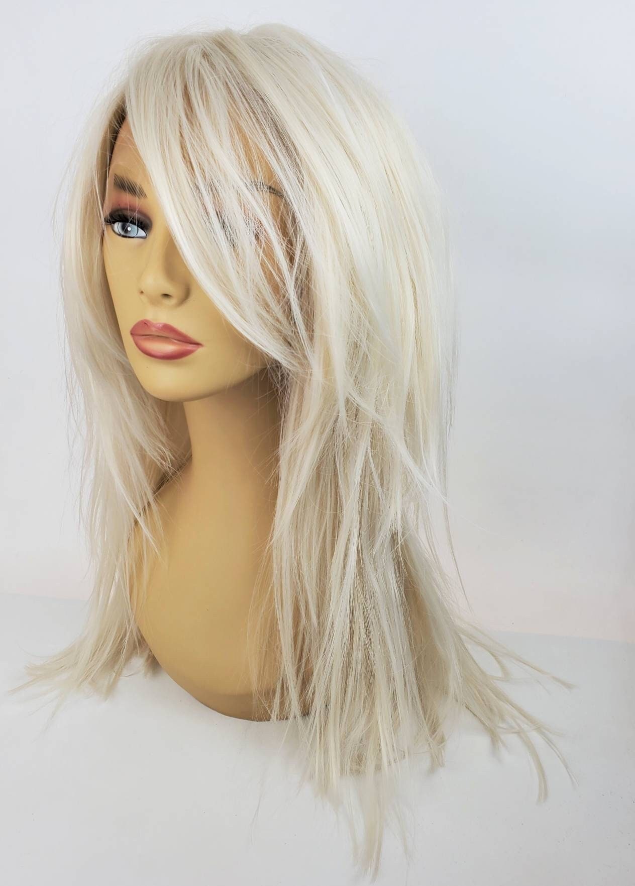 Pale Coole Blonde Lace Front Perücke, Lange Schichtige Helle Spitze Perücken von Etsy - WigCraving