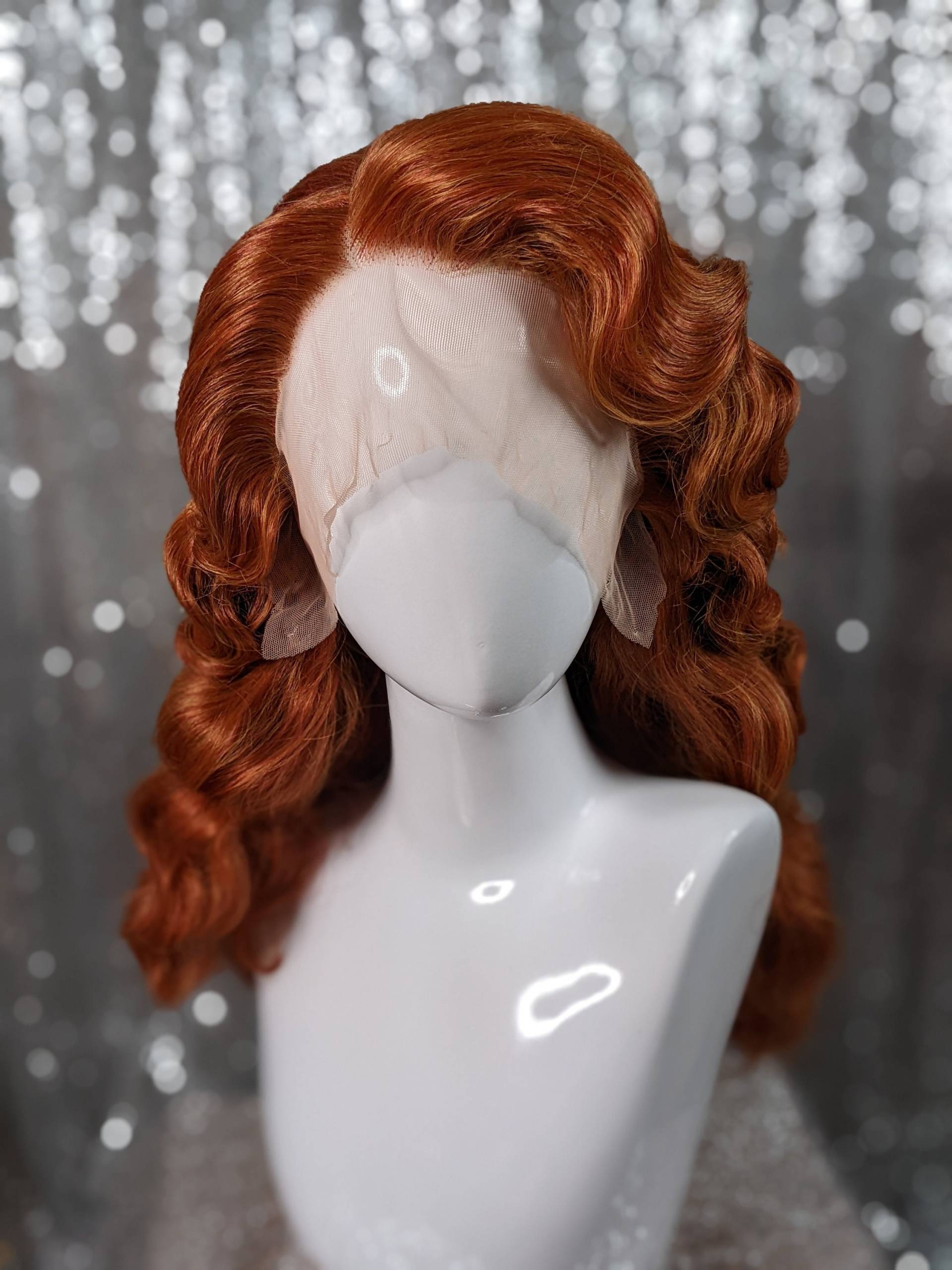 Made To Order Hollywood Waves, Lacefront Fingerwell Perücke, Vintage Cosplay Perücke. Ihre Wahl Der Farbe Made To Order Hollywood Waves, Lacefront Fingerwell Perücke, Vintage Cosplay Perücke. Ihre Wahl Der Farbe von Etsy - WigInTheCity