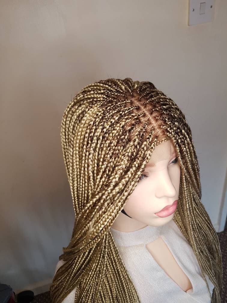 Ombre Perücke, Blonde Geflochtene Verschluss-Perücke, Volle Spitze Knotenlose Zöpfe Perücke Ombre Perücke, Blonde Geflochtene Verschluss-Perücke, Volle Spitze Knotenlose Zöpfe Perücke von Etsy - Wigsbyflora