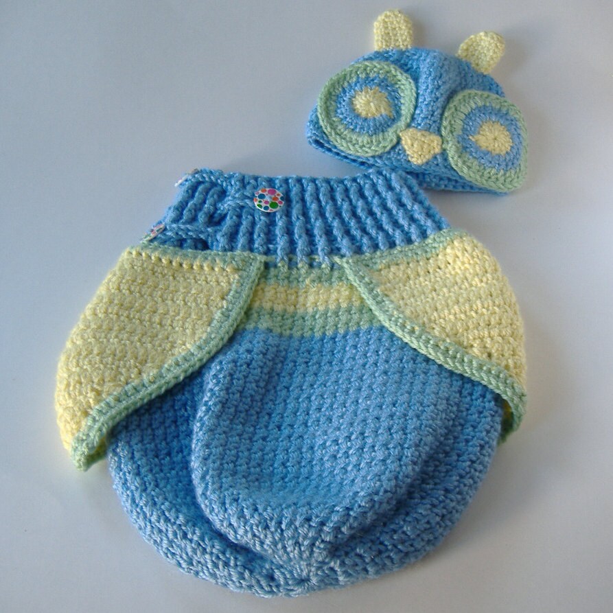 Gehäkelte Baby Eule Kokon, Blau Gelb Grün, Junge Häkeln Foto Requisite von Etsy - WildBeanSprouts