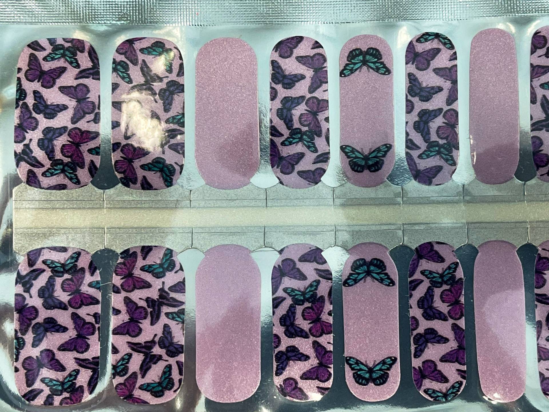 Fliegen Schmetterlinge Nagellack Streifen/Nail Wraps/ Geschenke/Nail Art/Bugs/Nageldesign/ von Etsy - WildBreezeCandles