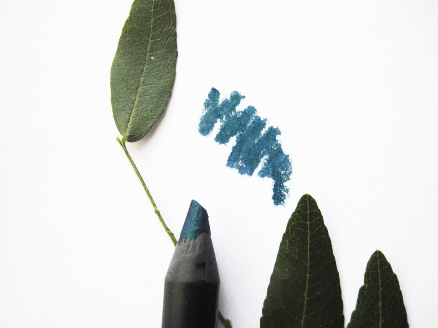 Azurblau - Natürlicher Mineral Eye Liner Stift Azurblau - Natürlicher Mineral Eye Liner Stift von Etsy - WillowTreeMinerals