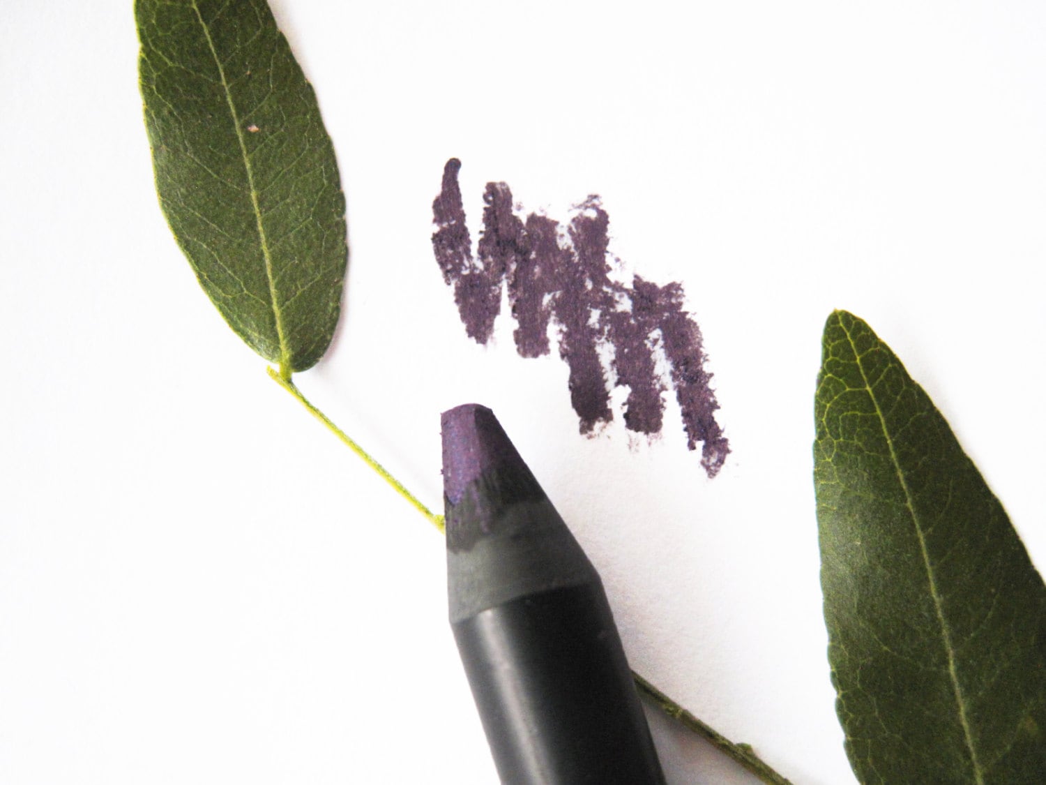 Lilac - Natürlicher Mineral Eye Liner Stift Lilac - Natürlicher Mineral Eye Liner Stift von Etsy - WillowTreeMinerals