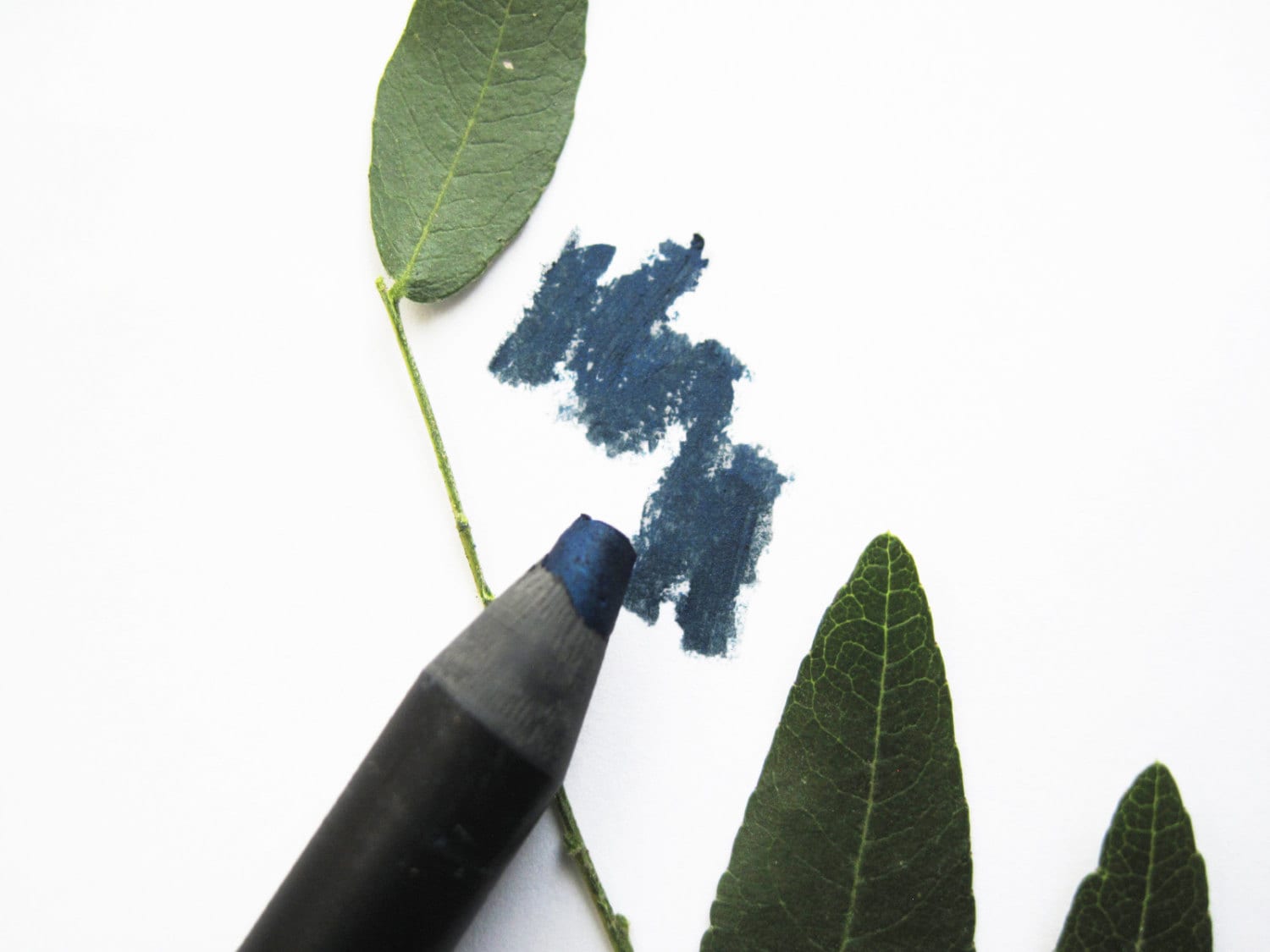 Navy Nights - Natürlicher Mineral Eye Liner Stift von Etsy - WillowTreeMinerals