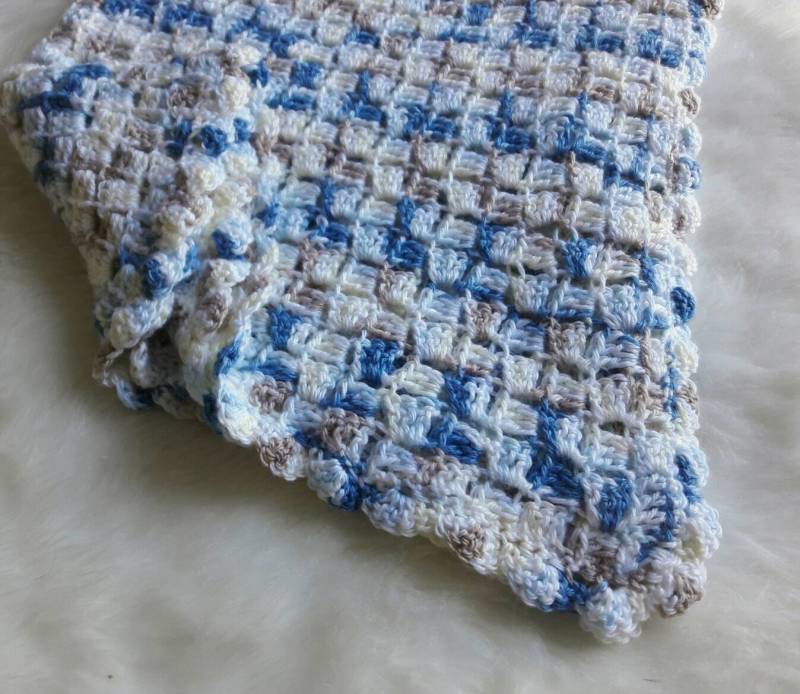 Handgemachte Babydecke Blau - Baby Shower Geschenk Handgemachte Babydecke Blau - Baby Shower Geschenk von Etsy - WillowWhimsyLane