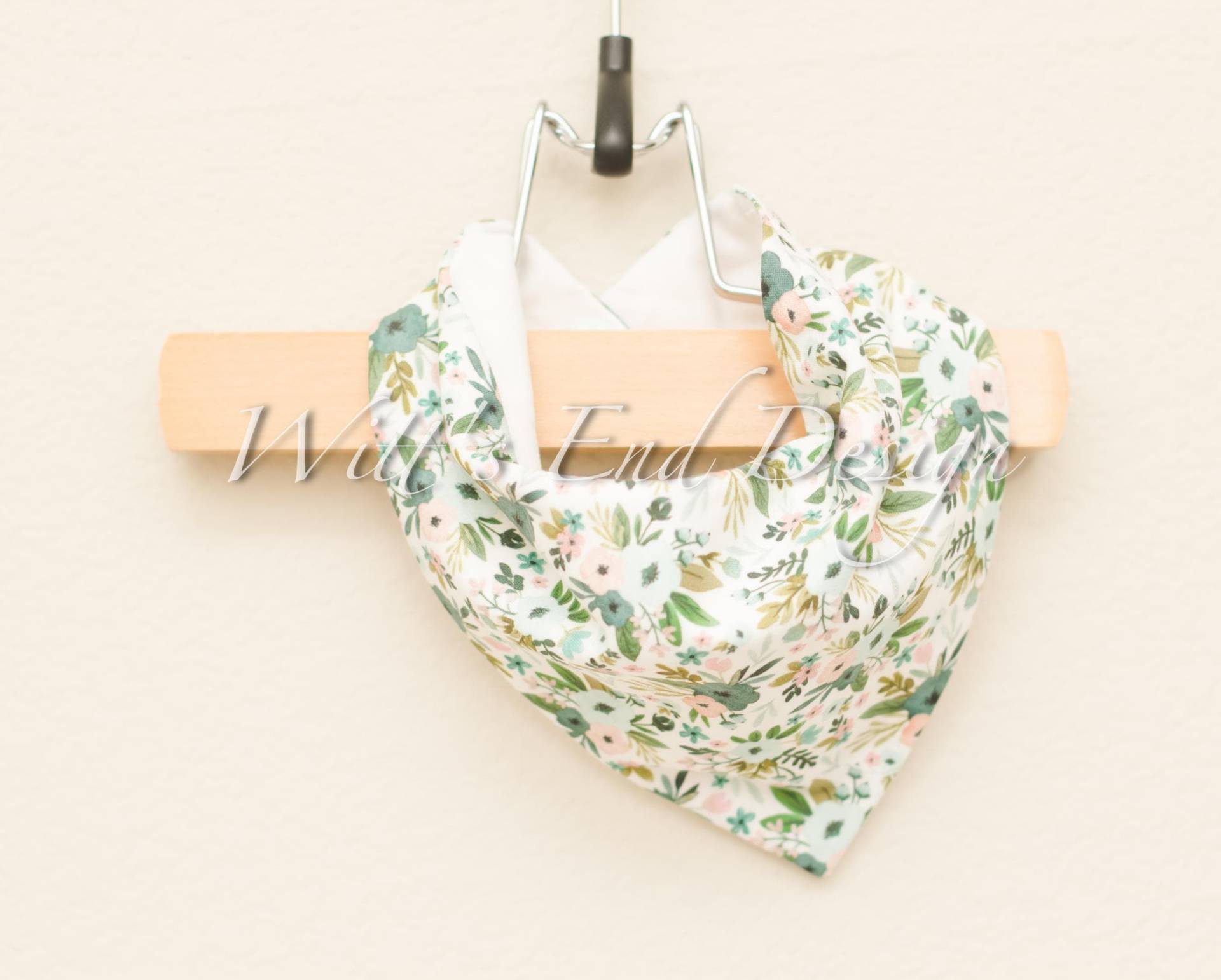 Bandana Lätzchen, Sabbern Bib, Bibdana, Floral Baby Baby-Dusche-Geschenk, Blume Bib - Bouquets von Etsy - WittsEndDesign