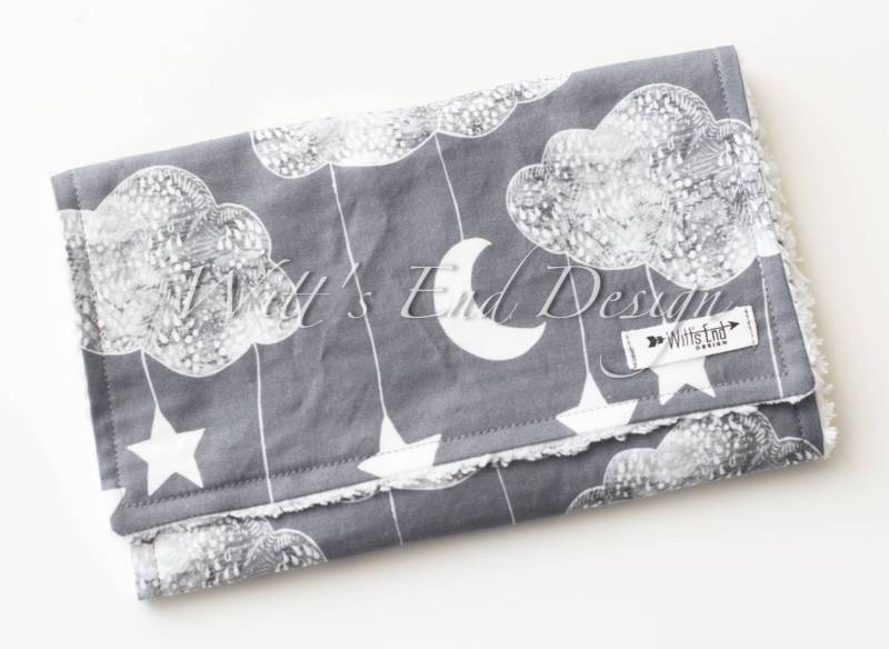 Gute Nacht Mond Spucktuch, Baumwolle Chenille Baby Geschenk von Etsy - WittsEndDesign