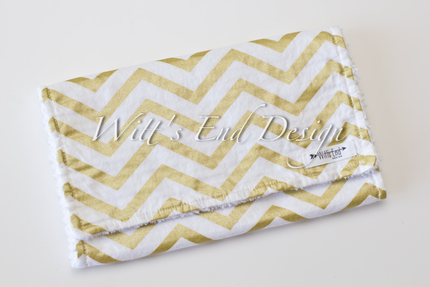 Kletttuch-Gold Chevron Tuch. Mix & Match Tuch-Baby Shower Geschenk. Burp Rag. Klettpads. Metallic Gold Chevron Tuch Kletttuch-Gold Chevron Tuch. Mix & Match Tuch-Baby Shower Geschenk. Burp Rag. Klettpads. Metallic Gold Chevron Tuch von Etsy - WittsEndDesign