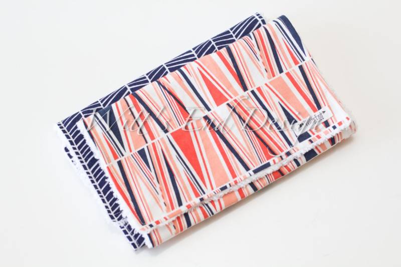 Moderne Chenille Spucktücher, Set Von 2-Navy Fischgrät Und Erschüttert Rosa Marine von Etsy - WittsEndDesign