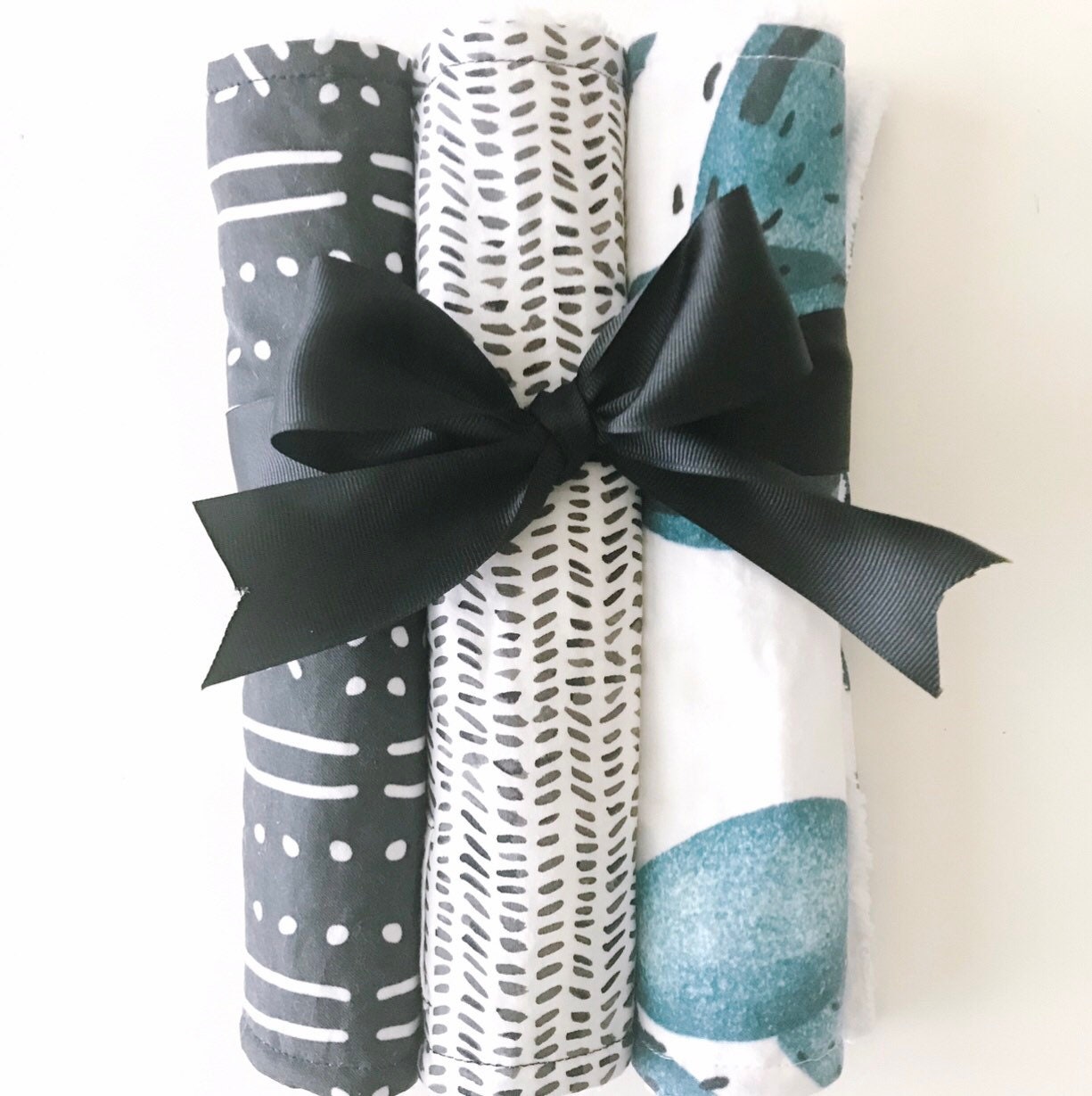 Neu Cactus Modern Gender Neutral Baumwolle Chenille Spucktücher, 3Er Set-Türkis Stachelige Birne Neu Cactus Modern Gender Neutral Baumwolle Chenille Spucktücher, 3Er Set-Türkis Stachelige Birne von Etsy - WittsEndDesign