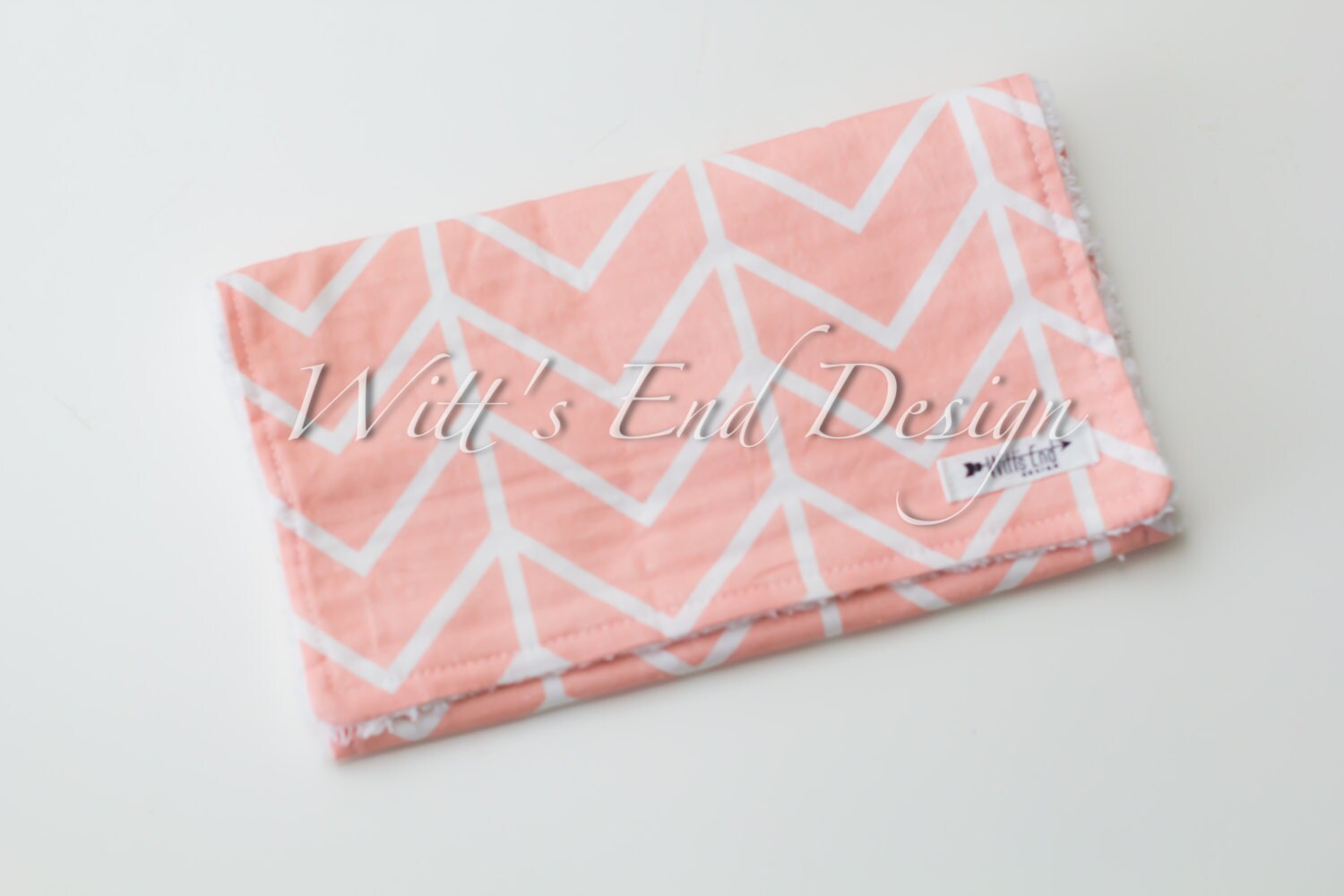 Spucktuch - Blush Chevron Spucktuch. Mix & Match Spucktuch-Baby Shower Geschenk. Spuckkissen. Modernes Pinkes Spucktuch - Blush Chevron Spucktuch. Mix & Match Spucktuch-Baby Shower Geschenk. Spuckkissen. Modernes Pinkes von Etsy - WittsEndDesign