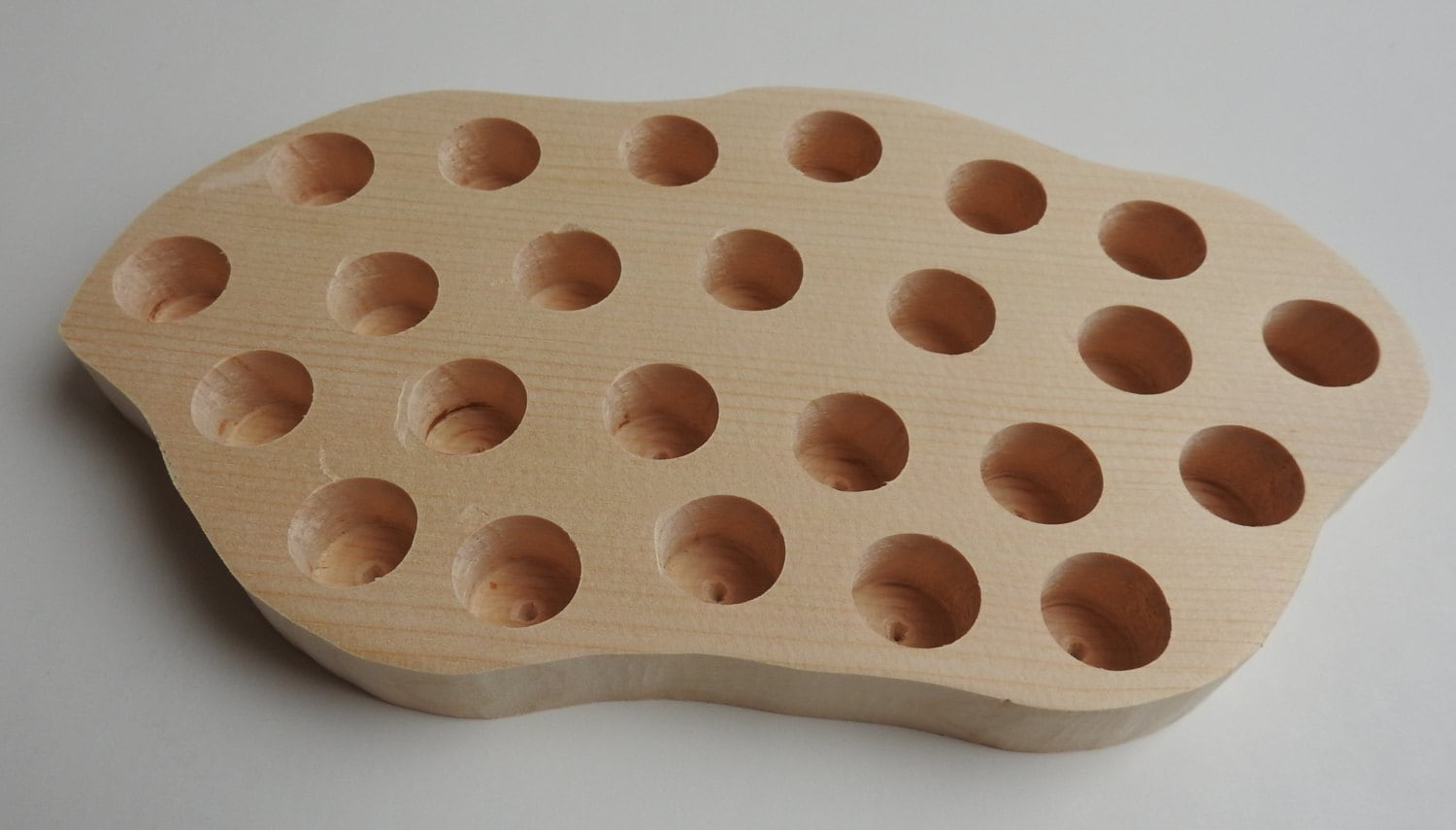 Lippenbalsam-Röhrchen Wolkenförmige Anzeige Hölzerner Lippenbalsam-Rohr-Halter von Etsy - WolfcreekWoodcrafts