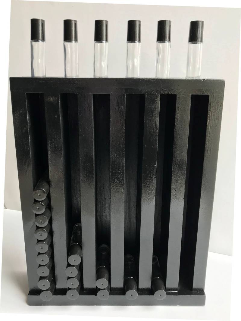 Roller Ball Flasche Display 6 Slot Holz Roll-On Turm Schwarz Lackiert Roller Ball Flasche Display 6 Slot Holz Roll-On Turm Schwarz Lackiert von Etsy - WolfcreekWoodcrafts