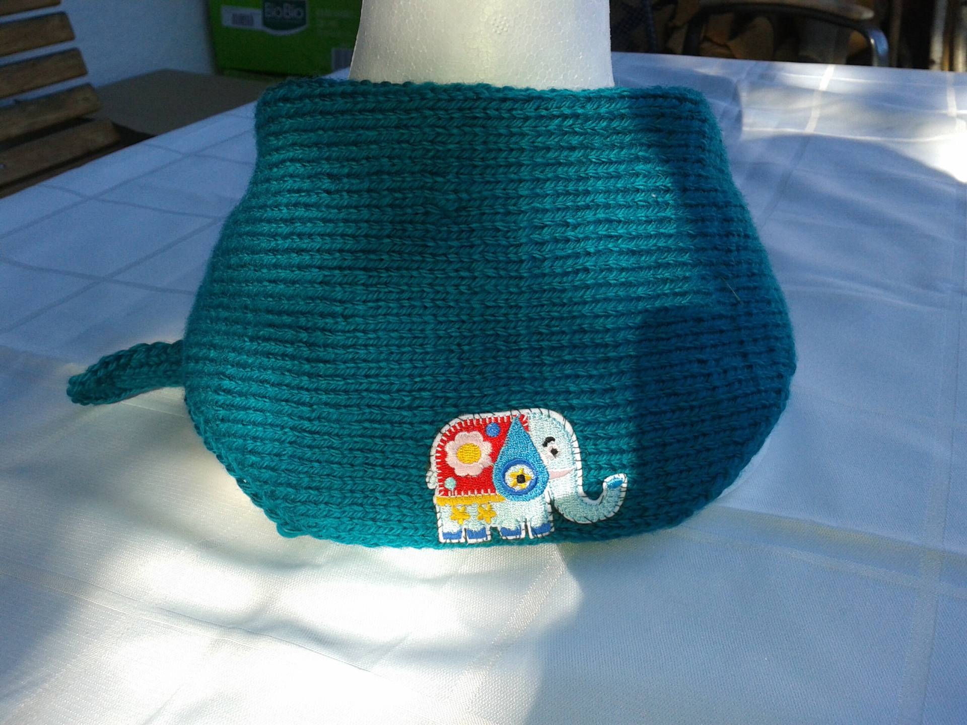 Elefanten Halstuch Für Kinder Gestrickt, Grün 90x25, Dreieckig Mit Elefantenapplikation Elefanten Halstuch Für Kinder Gestrickt, Grün 90x25, Dreieckig Mit Elefantenapplikation von Etsy - Wolltilda