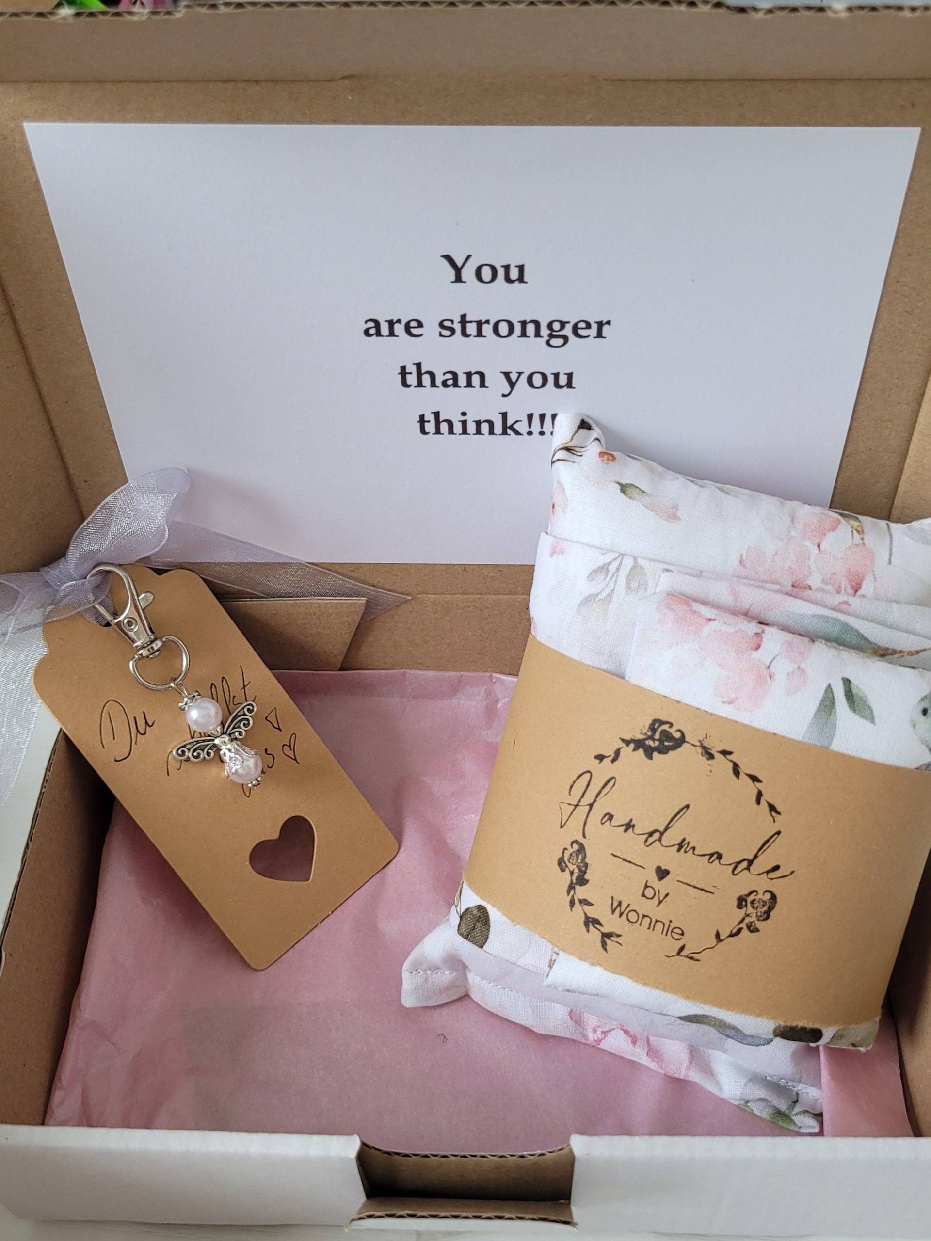 Geschenkset/Portkissen Set Mit Schutzengel/ Autogurtkissen Und Kleines Für Bh Topträger Geschenkset/Portkissen Set Mit Schutzengel/ Autogurtkissen Und Kleines Für Bh Topträger von Etsy - Wonniebares