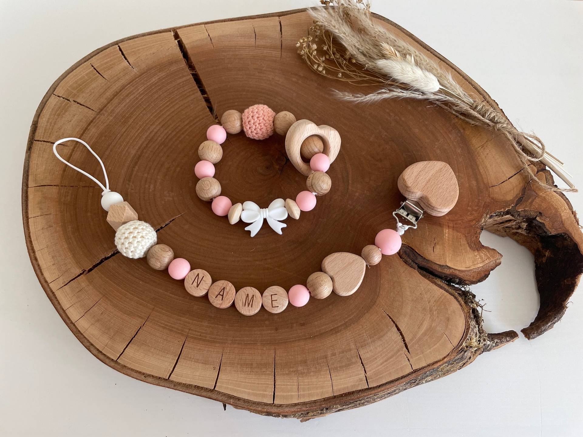 Schnullerkette Mit Name Und Greifring Schnullerkette Mit Name Und Greifring von Etsy - Woodaro