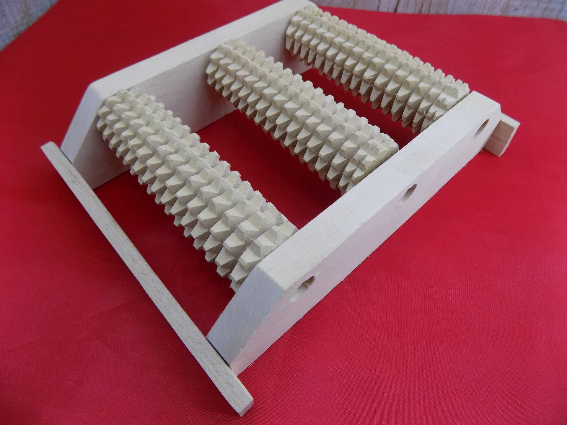 Holzbeine Massager Ukrainisch Holz Körper Werkzeuge Sauna Dekor Bad Anti-Cellulite Ukraine Handgefertigt Für Osteochondrose Kopf Fuß von Etsy - Woodenness