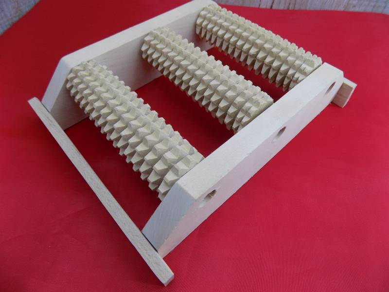Holzbeine Massager Ukrainisch Holz Körper Werkzeuge Sauna Dekor Bad Anti-Cellulite Ukraine Handgefertigt Für Osteochondrose Kopf Fuß von Etsy - Woodenness