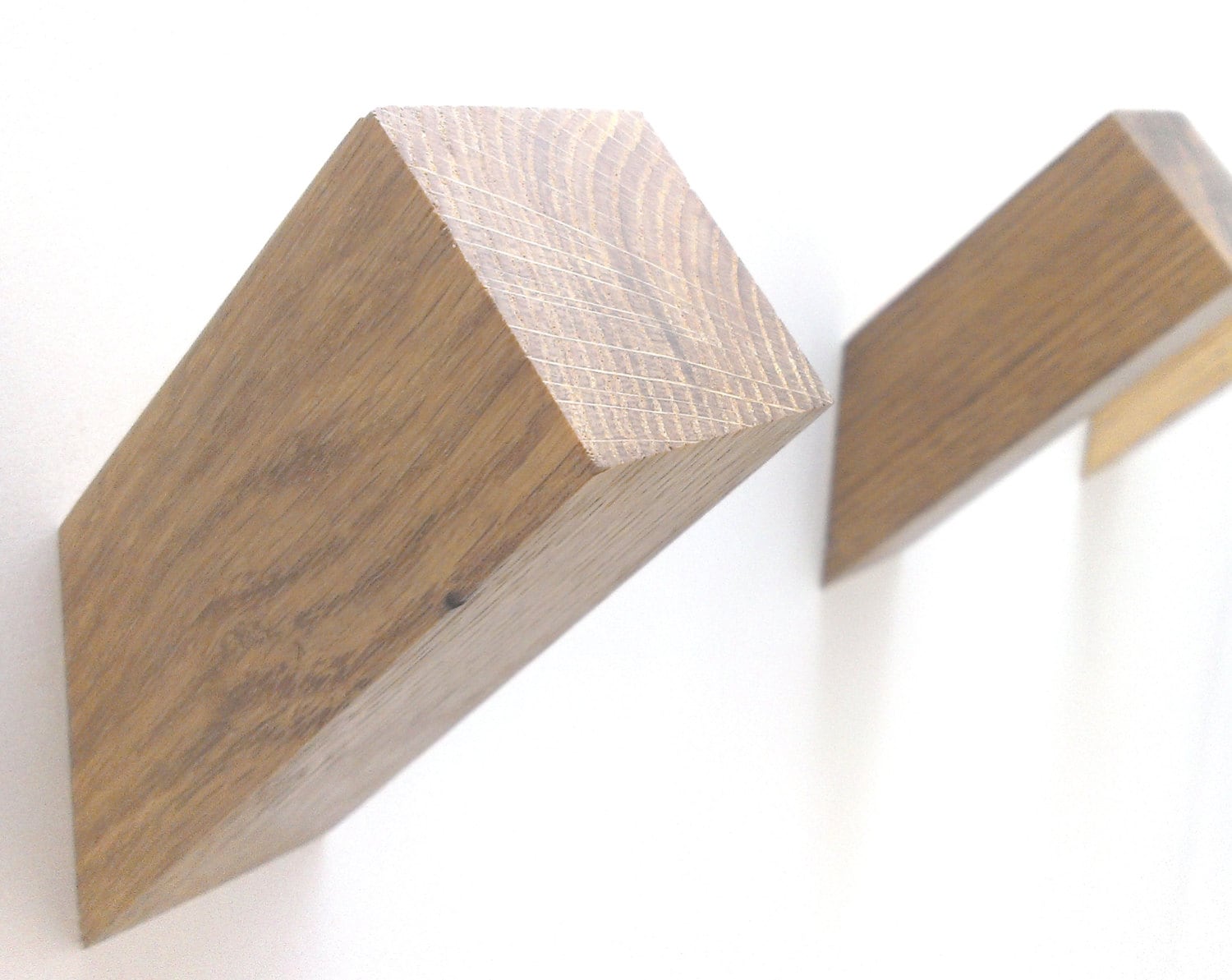 Eiche Wandhaken, Holzkleiderhaken, Garderobe, Moderne Holzhaken, Wohnkultur, Dekorative Zweige, Accessorize von Etsy - WorldOfHooks