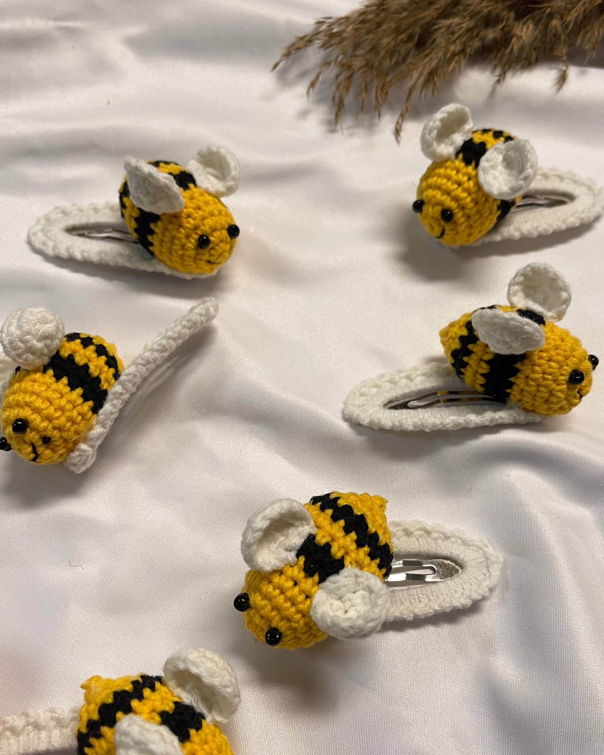 Haarspangen Gehäkelt, Häkelspangen, Handgemacht, Mädchen, Baby, Biene, Bienen, Handmade Haarspangen, Bienchen, Geschenk Haarspangen Gehäkelt, Häkelspangen, Handgemacht, Mädchen, Baby, Biene, Bienen, Handmade Haarspangen, Bienchen, Geschenk von Etsy - WunderherzchenbyAnja