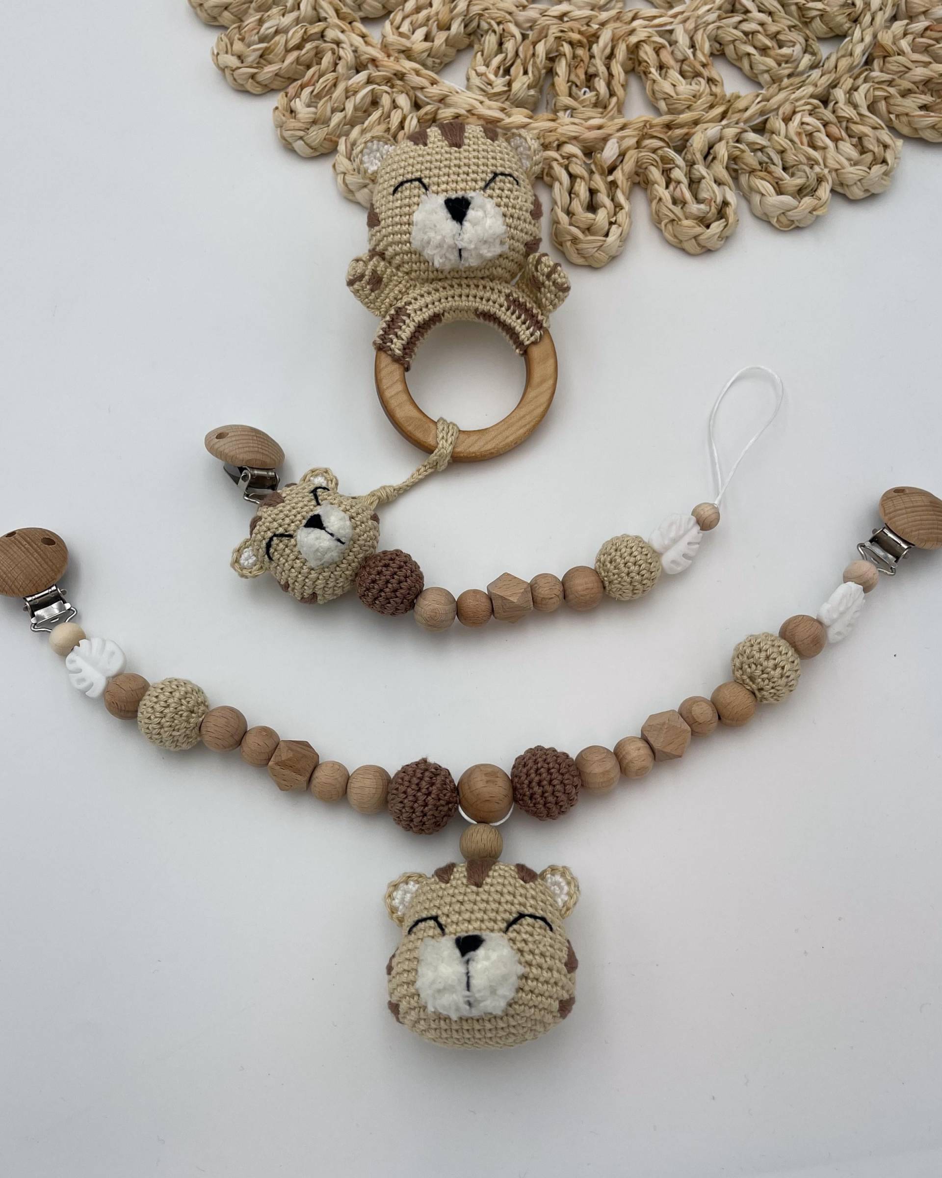 Handgemachtes Baby-Tiger-Set | Schnullerkette, Kinderwagenkette & Rassel Personalisierbar Mit Namen Oder Buchstaben Geschenk Geburt von Etsy - WunderherzchenbyAnja
