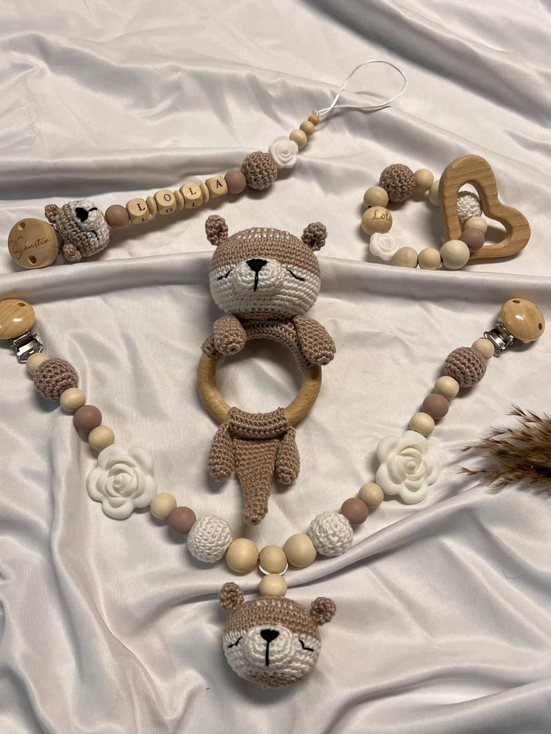 Handgemachtes Otter-Set | Kinderwagenkette & Rassel Personalisierbar Mit Namen Geschenk Geburt, Otter Gehäkelt von Etsy - WunderherzchenbyAnja