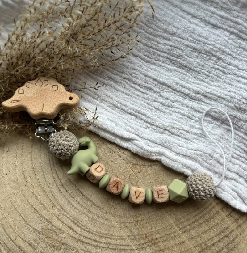 Schnullerkette Mit Namen Junge I Baby Geschenk Geburt Dino von Etsy - Wunschzimmerchen