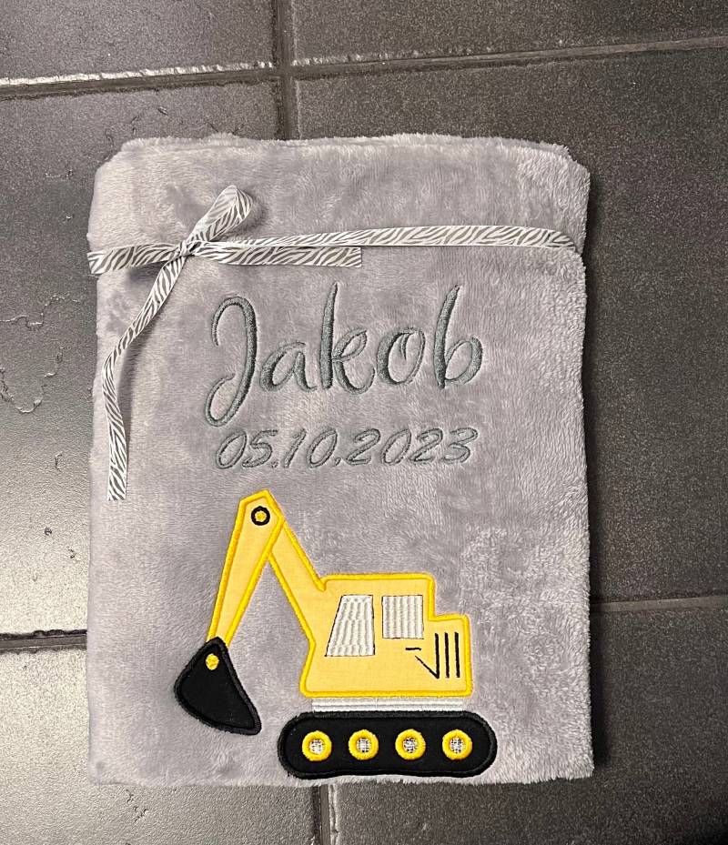 Babydecke „ Bobby Bagger" Personalisierbar Mit Namen Und Weiteren Daten - Decke von Etsy - Wuselwind