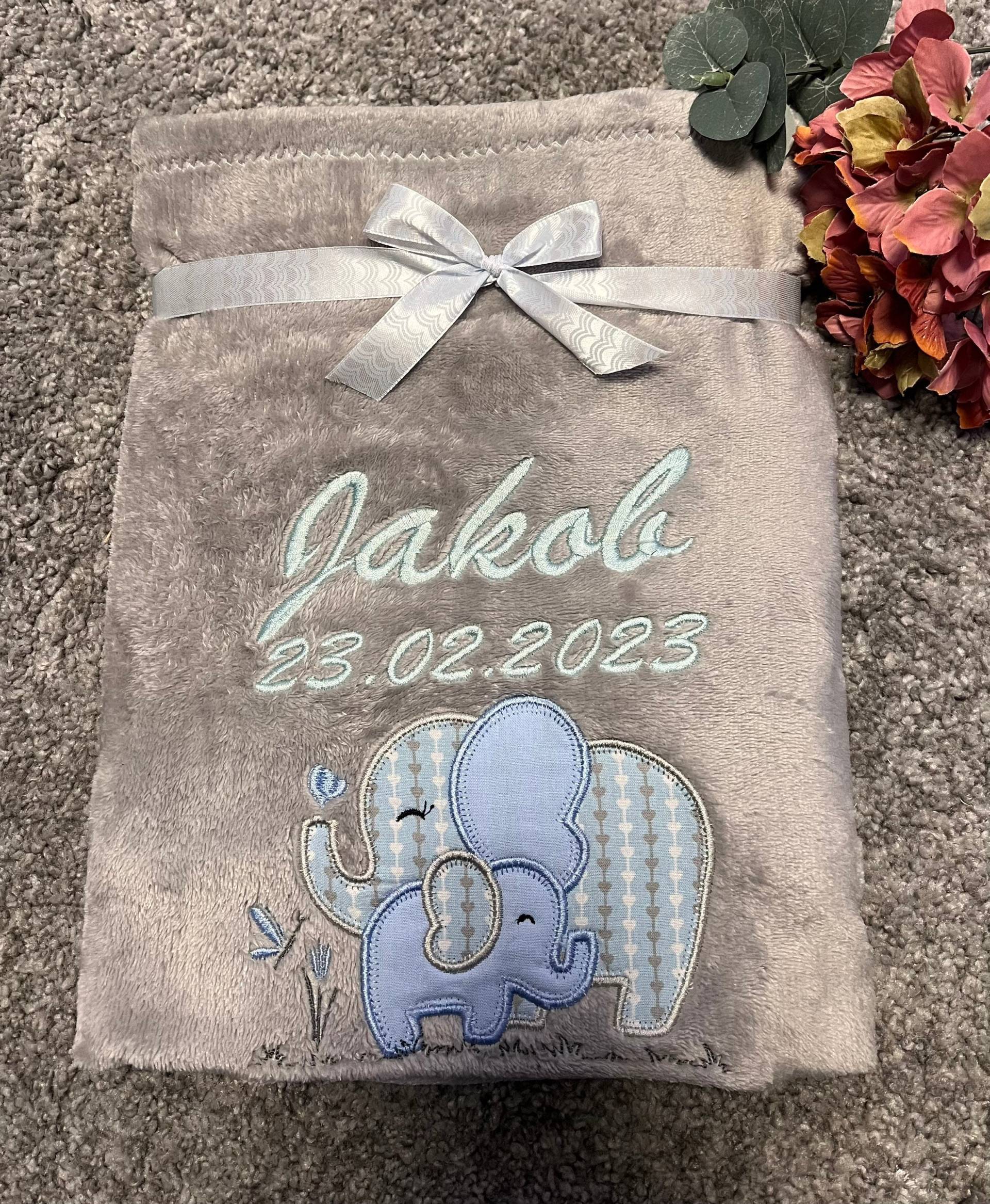 Babydecke „ Kleiner Blauer Elefant " Personalisierbar Mit Namen Und Weiteren Daten - Decke Babydecke „ Kleiner Blauer Elefant " Personalisierbar Mit Namen Und Weiteren Daten - Decke von Etsy - Wuselwind
