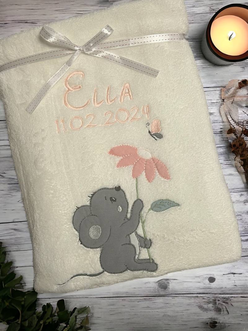 Babydecke „Emilly Maus" Personalisierbar Mit Namen Und Weiteren Daten - Decke von Etsy - Wuselwind