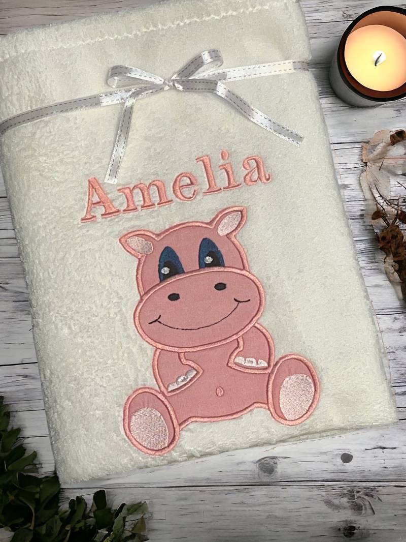 Babydecke „Kleines Nilpferd Hippo" Personalisierbar Mit Namen Und Weiteren Daten - Decke von Etsy - Wuselwind