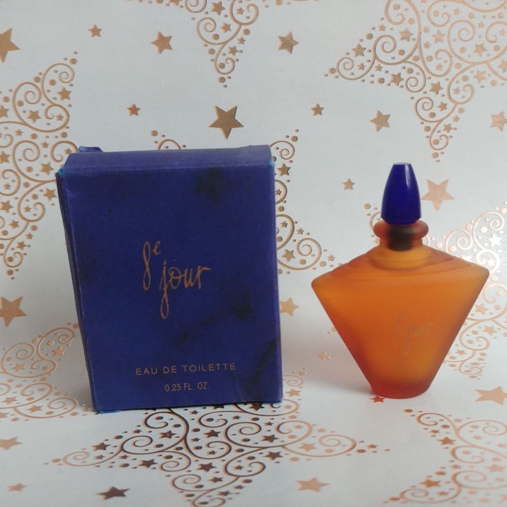 Miniatur 8E Jour Von Yves Rocher, 7, 5 Ml Eau De Toilette Mit Box 1991 Miniatur 8E Jour Von Yves Rocher, 7, 5 Ml Eau De Toilette Mit Box 1991 von Etsy - Xoxiane