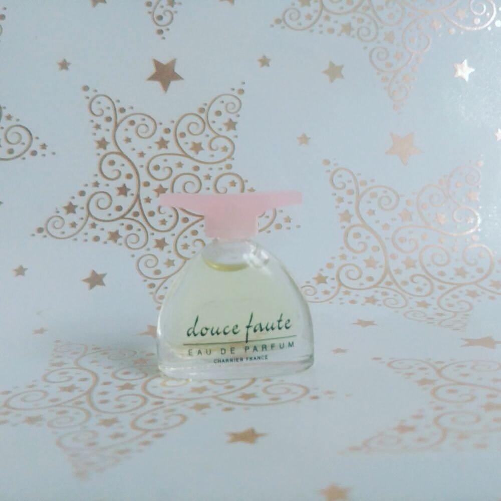 Miniatur Douce Faute Von Charrier, 4 Ml Eau De Parfum, 1964 Miniatur Douce Faute Von Charrier, 4 Ml Eau De Parfum, 1964 von Etsy - Xoxiane