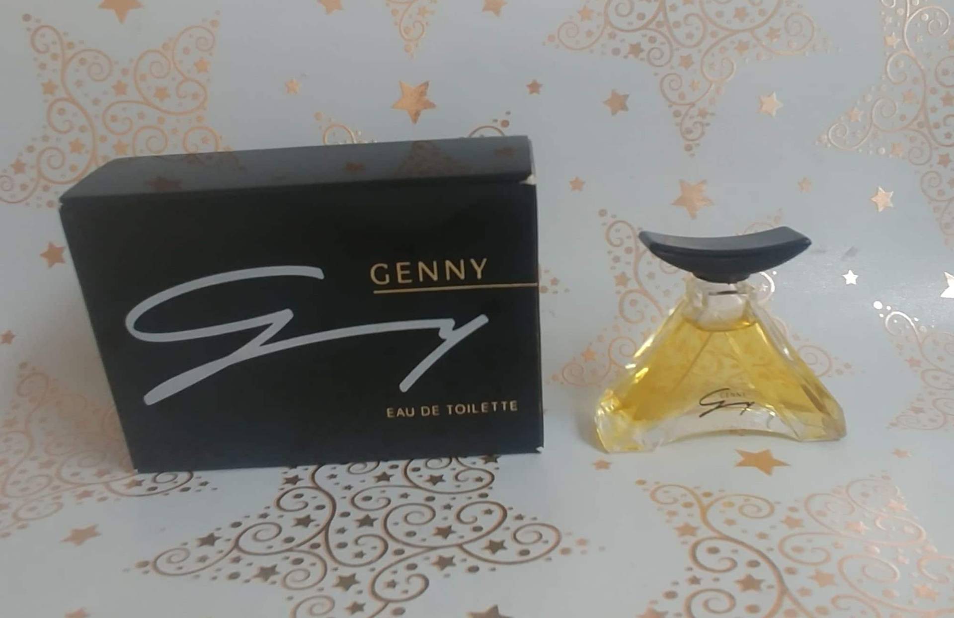 Miniatur Genny Von Diana Da Silva, 5 Ml Eau De Toilette Mit Box 1987 Miniatur Genny Von Diana Da Silva, 5 Ml Eau De Toilette Mit Box 1987 von Etsy - Xoxiane