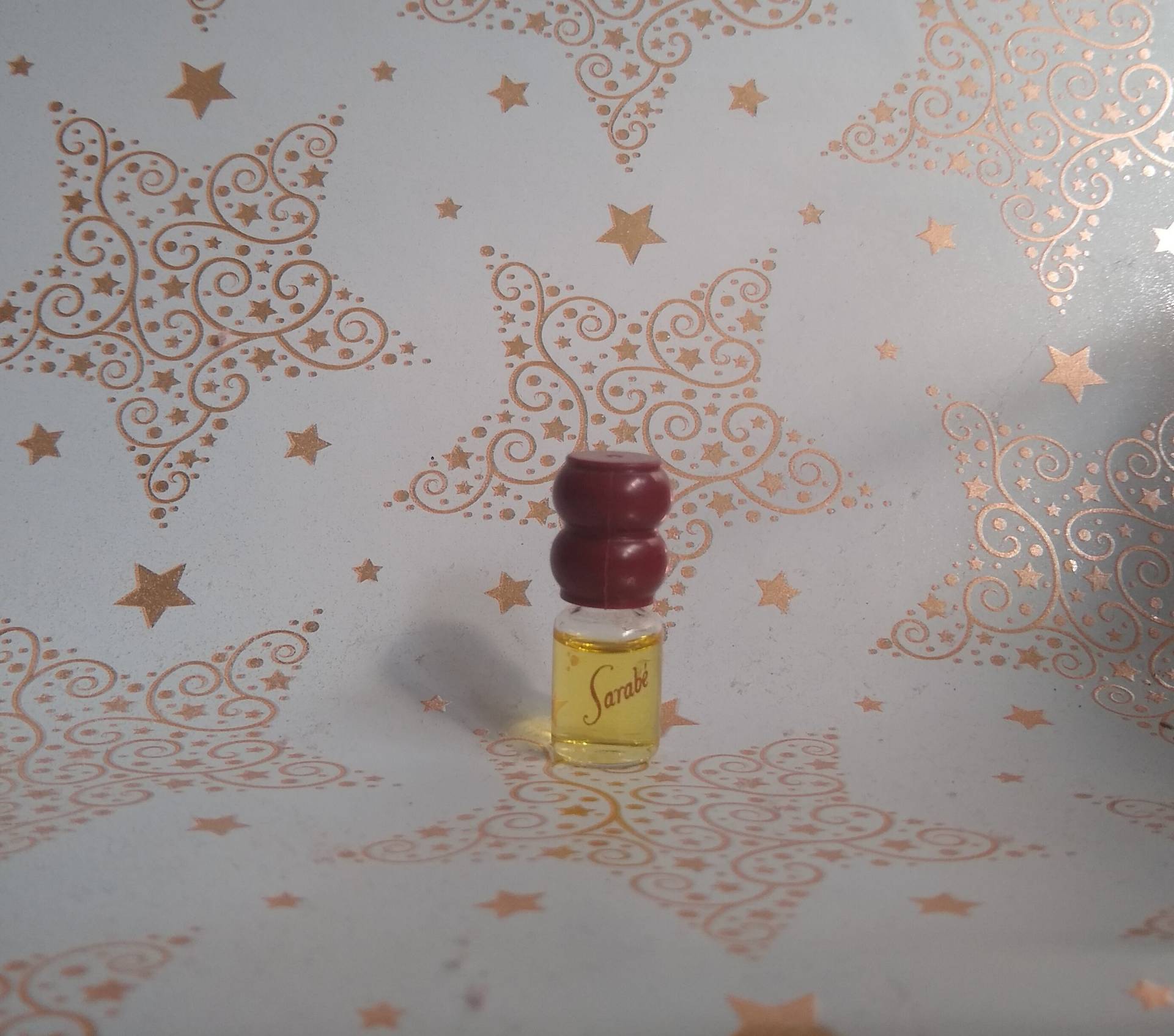 Miniatur Sarabe Von Juvena, 2 Ml Reines Parfum, 1980 - Sarabé Miniatur Sarabe Von Juvena, 2 Ml Reines Parfum, 1980 - Sarabé von Etsy - Xoxiane