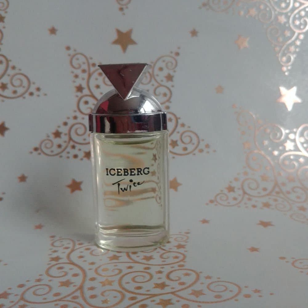 Miniatur Twice Von Iceberg, 4, 5 Ml Eau De Toilette 1995 Miniatur Twice Von Iceberg, 4, 5 Ml Eau De Toilette 1995 von Etsy - Xoxiane