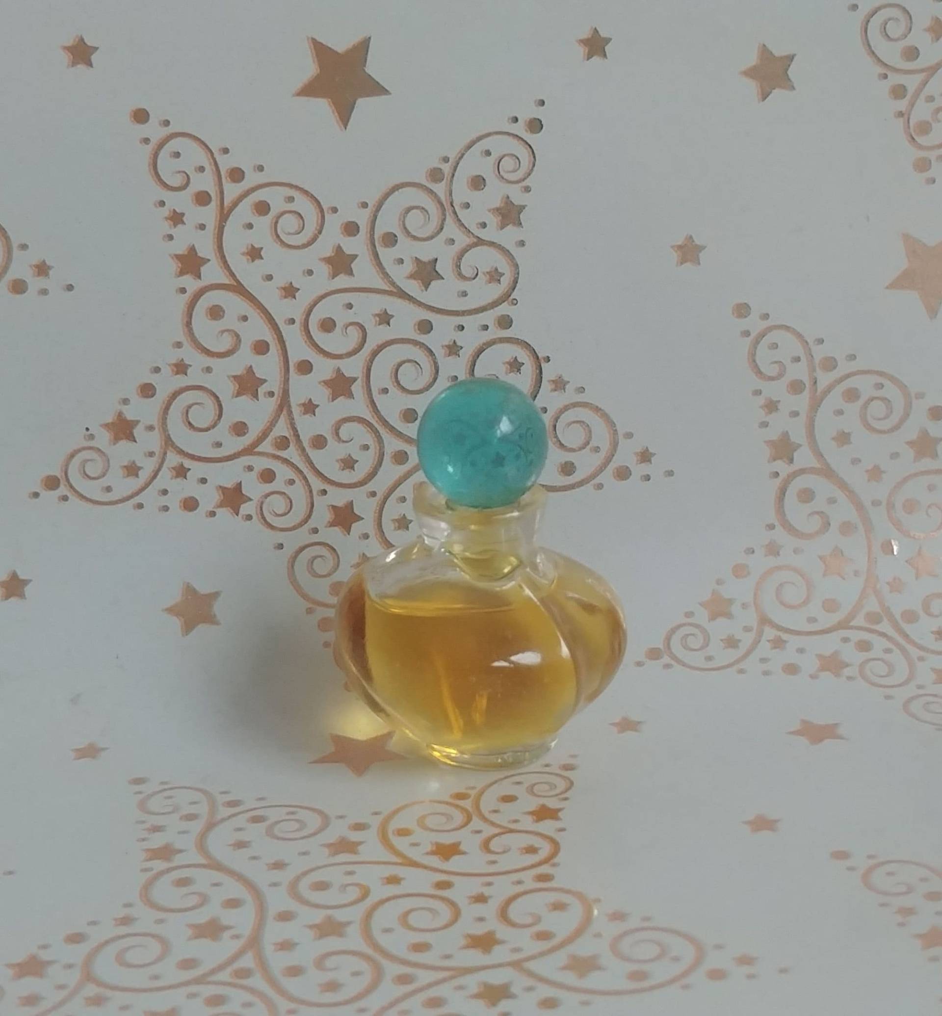 Miniatur Wings Von Giorgio Beverly Hills, 3, 5 Ml Reines Parfum 1992 Miniatur Wings Von Giorgio Beverly Hills, 3, 5 Ml Reines Parfum 1992 von Etsy - Xoxiane