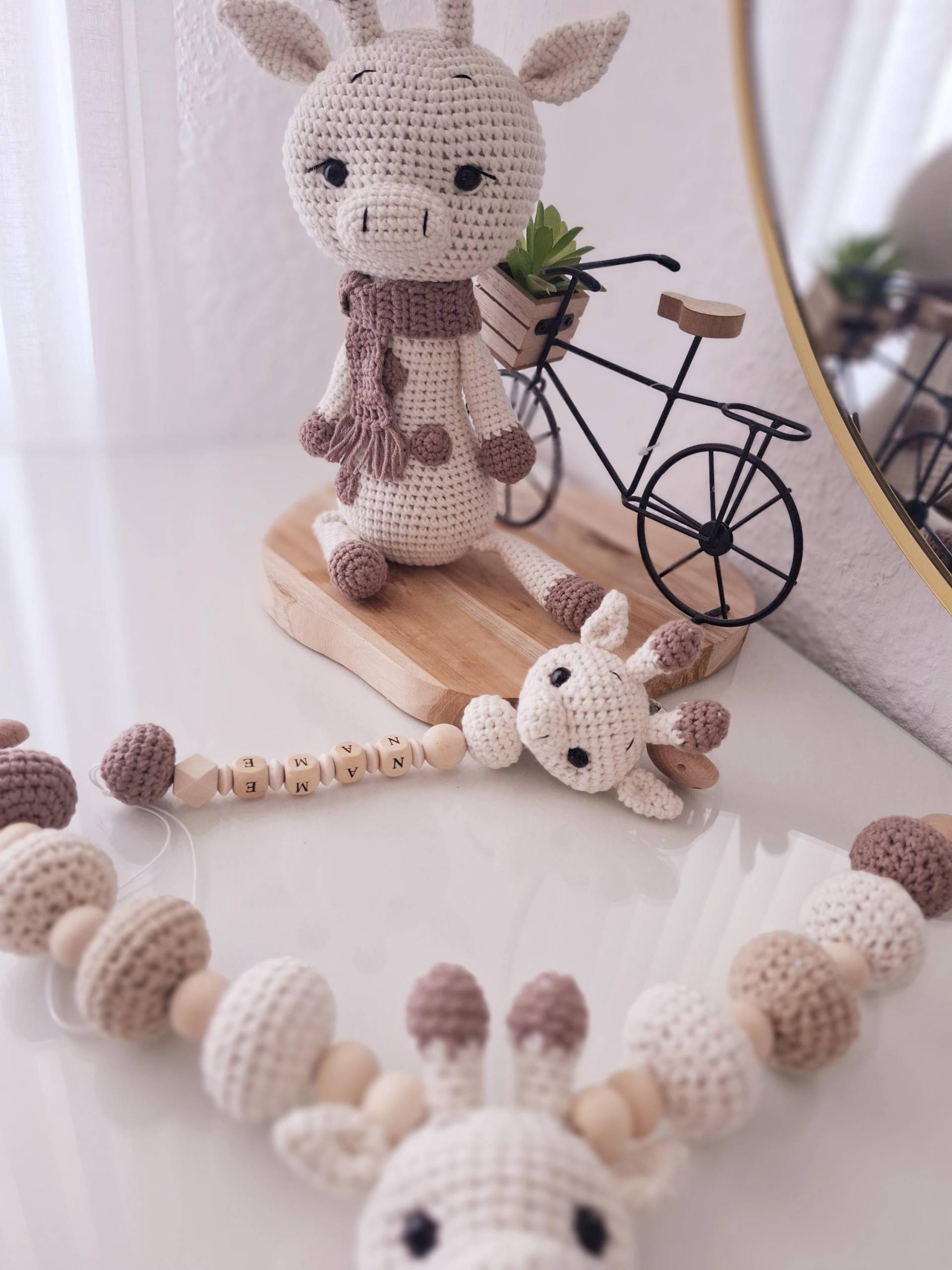 Schnullerkette, Giraffe, Schnullerkette Personalisiert, Wagenkette, Gehäkelte Schnullerkette von Etsy - Yarenchucks