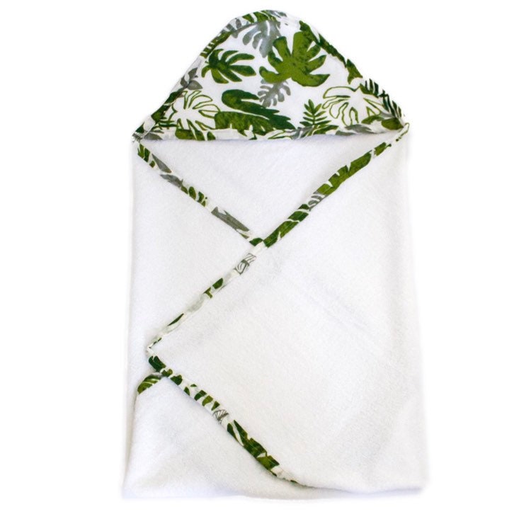 Green Leave Kapuzentuch Green Leave Kapuzentuch von Etsy - YesMotherhood