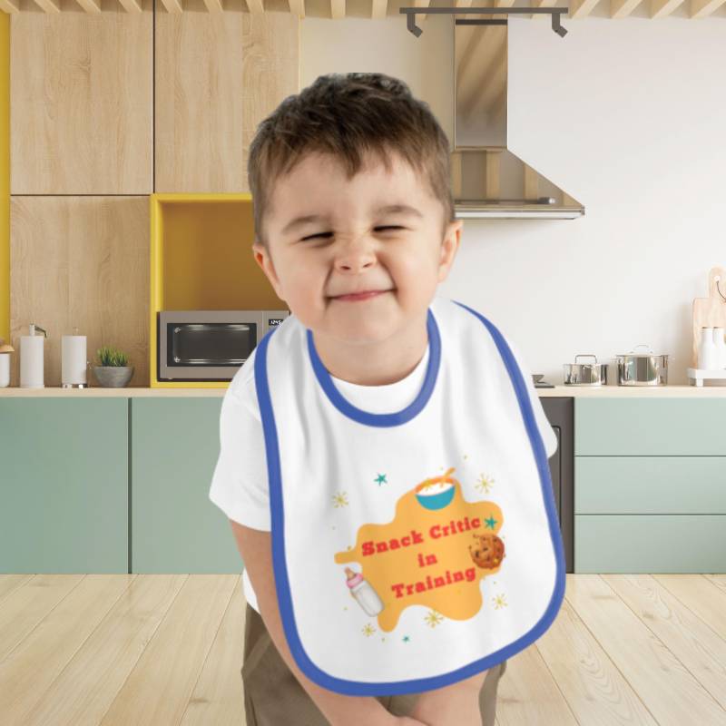 Snack Critic in Training, Süßes Und Buntes Design Mit Flasche, Keks Brei, Babypartygeschenk, Lustiges Babylätzchen von Etsy - YnHWorkshop