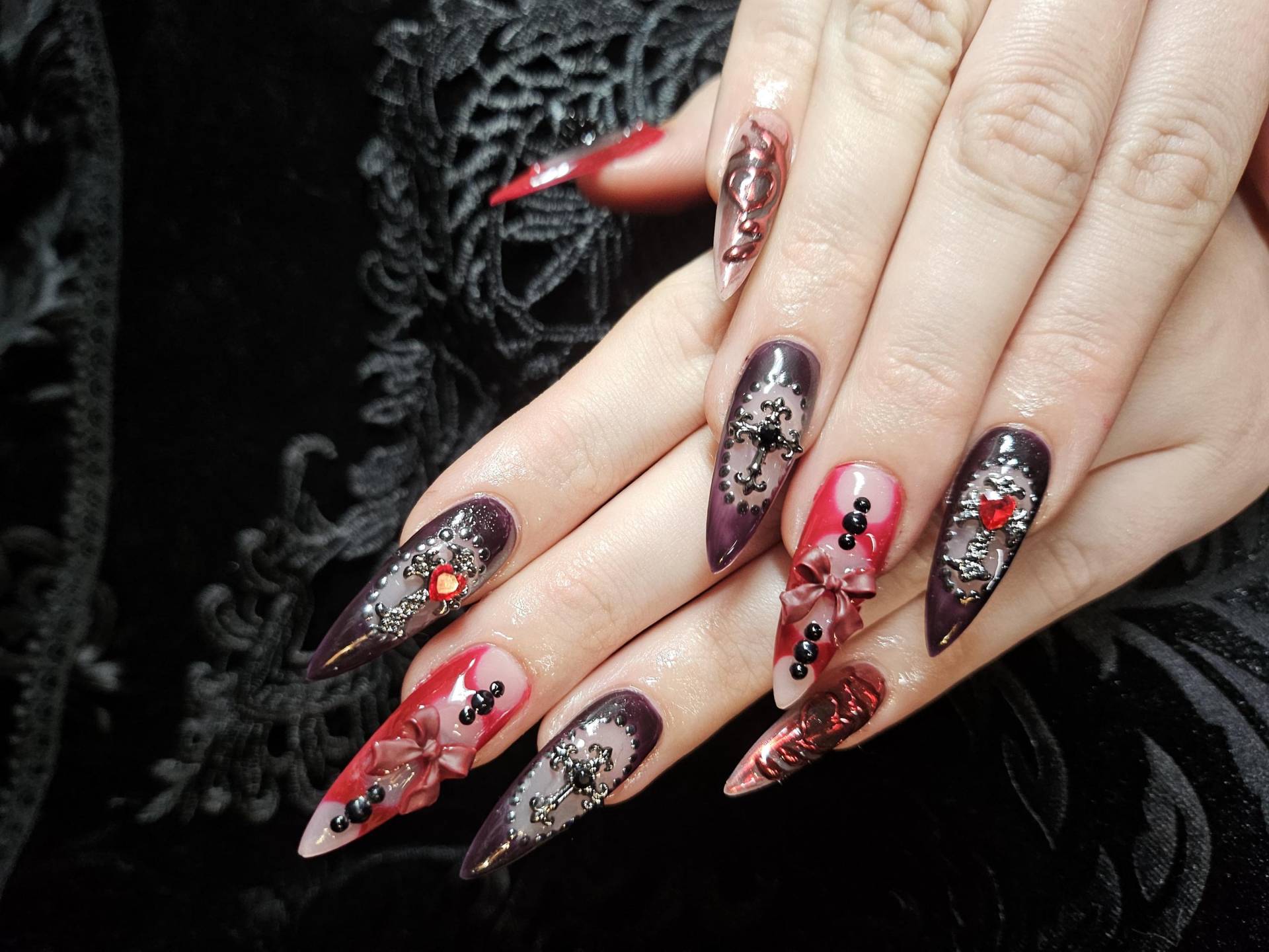 Gothic Princess Press On Set Gothic Princess Press On Set von Etsy - YourNailMuse