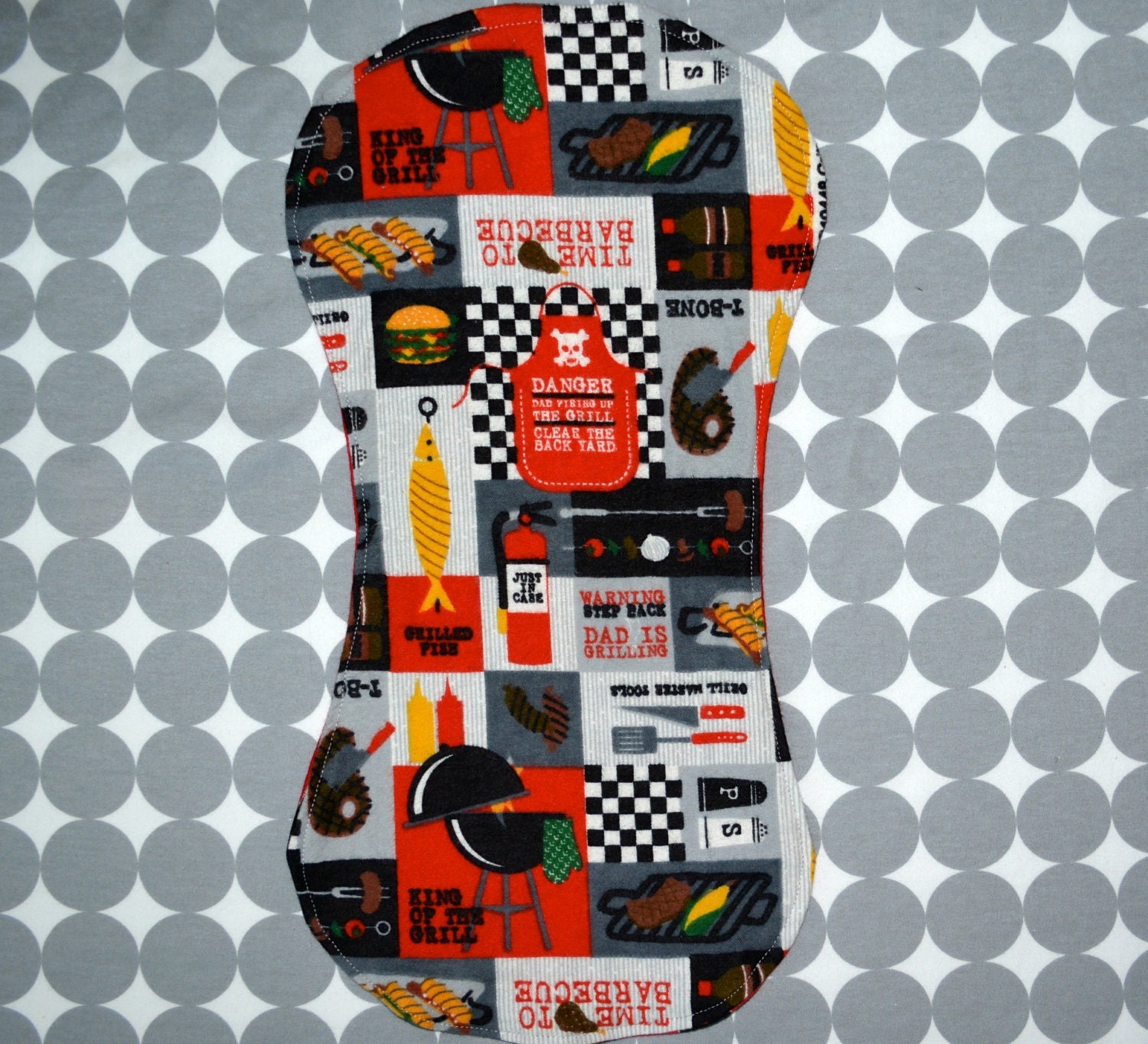 Achtung Dad Is Grilling, Grill Spucktuch Mit Rotem Rücken, Bbq von Etsy - YourSassyGrandma